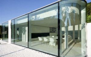 Дом из стекла: проект, особенности