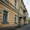 Жители Мытнинской улицы в Петербурге обеспокоены состоянием фасадов домов Жители Мытнинской улицы в Петербурге обеспокоены состоянием фасадов домов